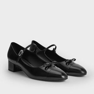 Charles & Keith EUC Bow Cap-Toe Mary Jane Pumps - Black Box